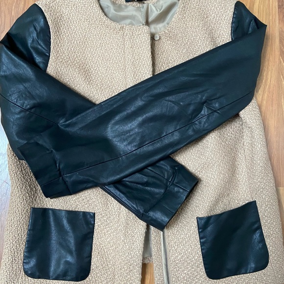 Talbots light jacket - Picture 2 of 8